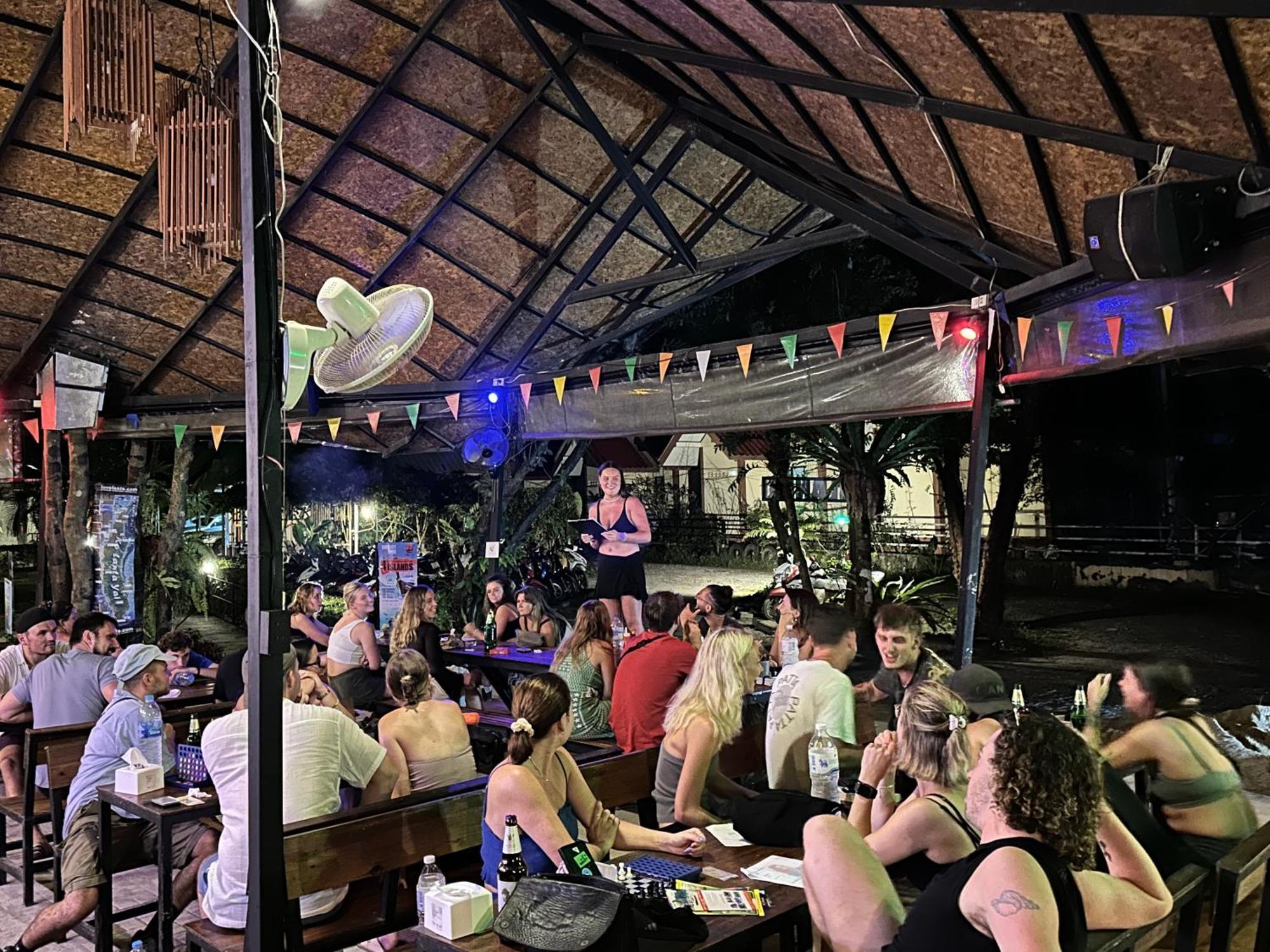 Blanco Hostel Lanta Ko Lanta Esterno foto