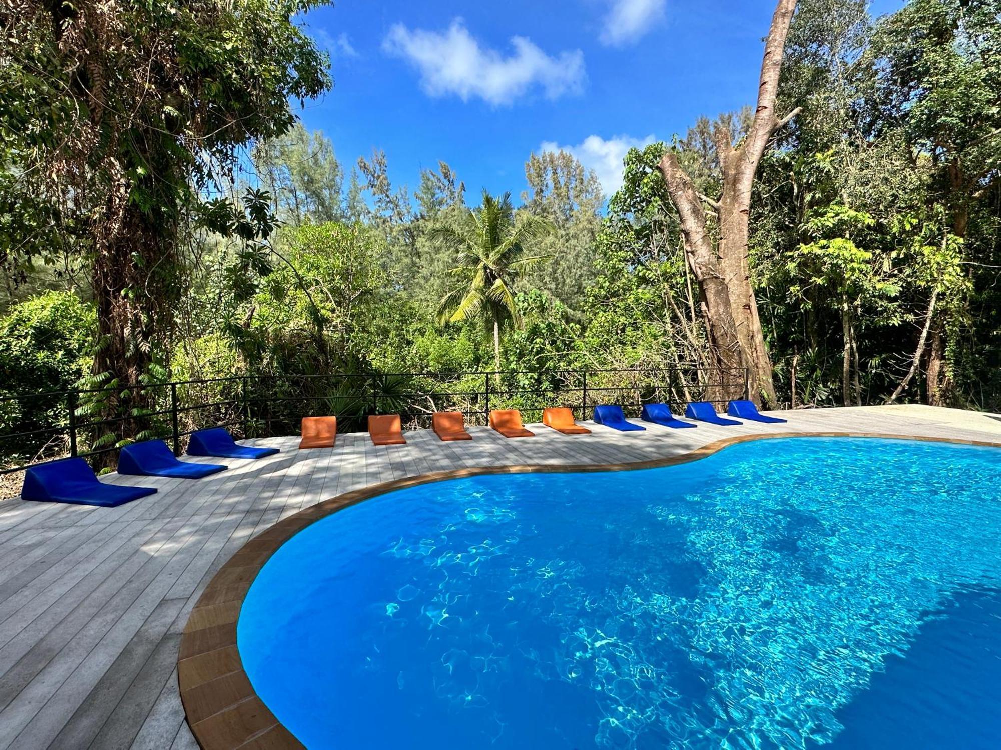 Blanco Hostel Lanta Ko Lanta Esterno foto
