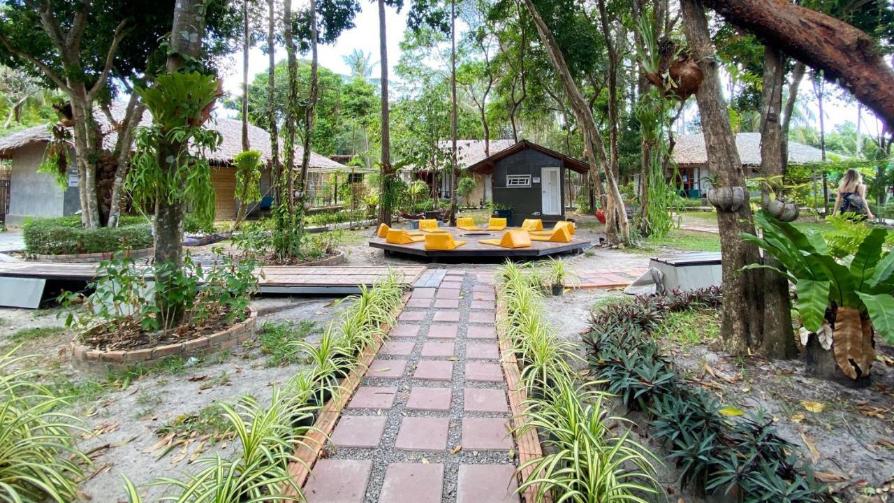 Blanco Hostel Lanta Ko Lanta Esterno foto